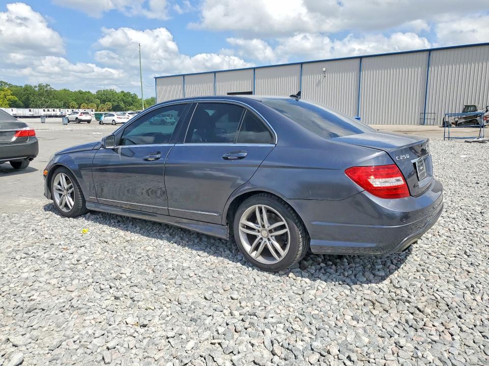 49869556 :رقم المزاد ، WDDGF4HB1DR245097 vin ، 2013 Mercedes-benz C مزاد بيع