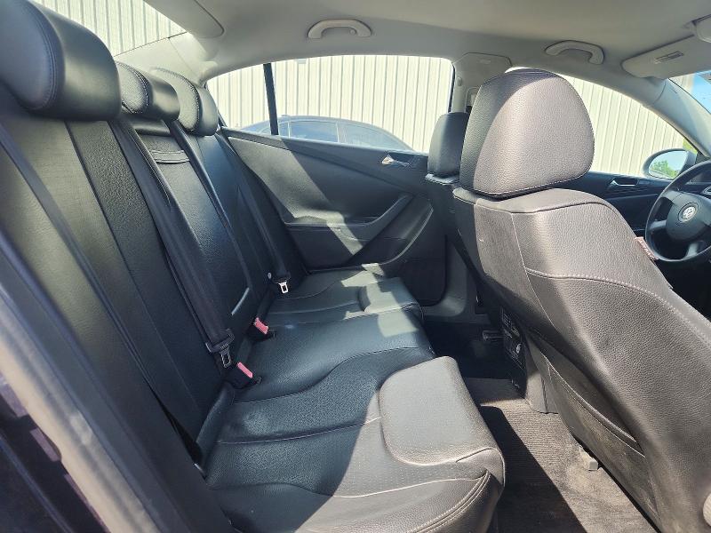 51301036 :رقم المزاد ، WVWAK73C07E143816 vin ، 2007 Volkswagen Passat مزاد بيع