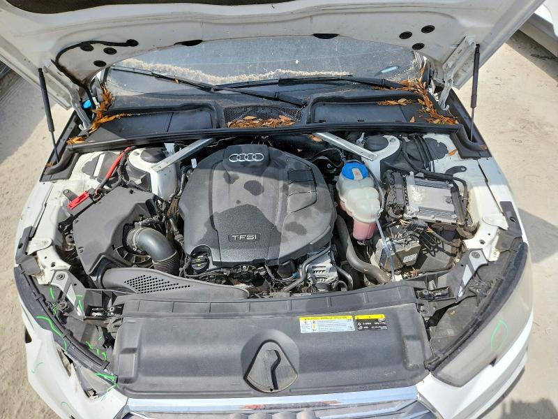 50300276 :رقم المزاد ، WAUKMAF40JA082219 vin ، 2018 Audi A4 مزاد بيع