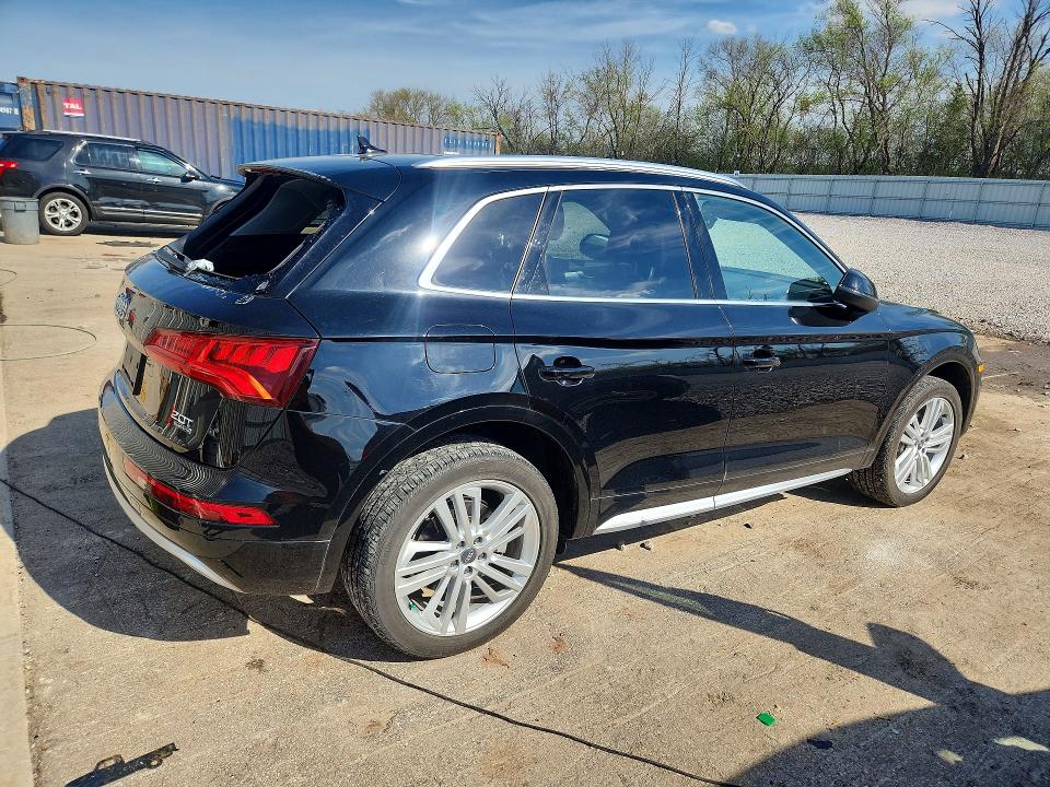 Продаж на аукціоні авто 2018 Audi Q5, vin: WA1CNAFY4J2132406, номер лоту: 50926846