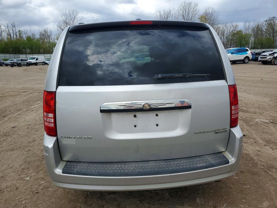 51755956 :رقم المزاد ، 2A4RR5D1XAR243068 vin ، 2010 Chrysler Town & Country مزاد بيع