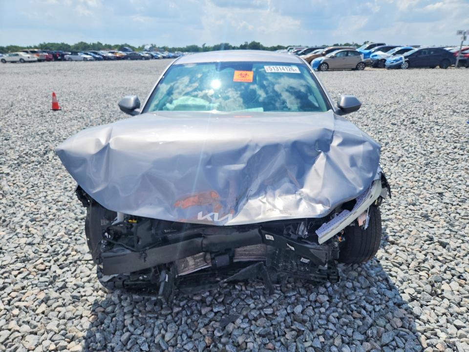 2025 Kia K4 მანქანა იყიდება აუქციონზე, vin: 3KPFT4DE6SE215505, აუქციონის ნომერი: 51314126