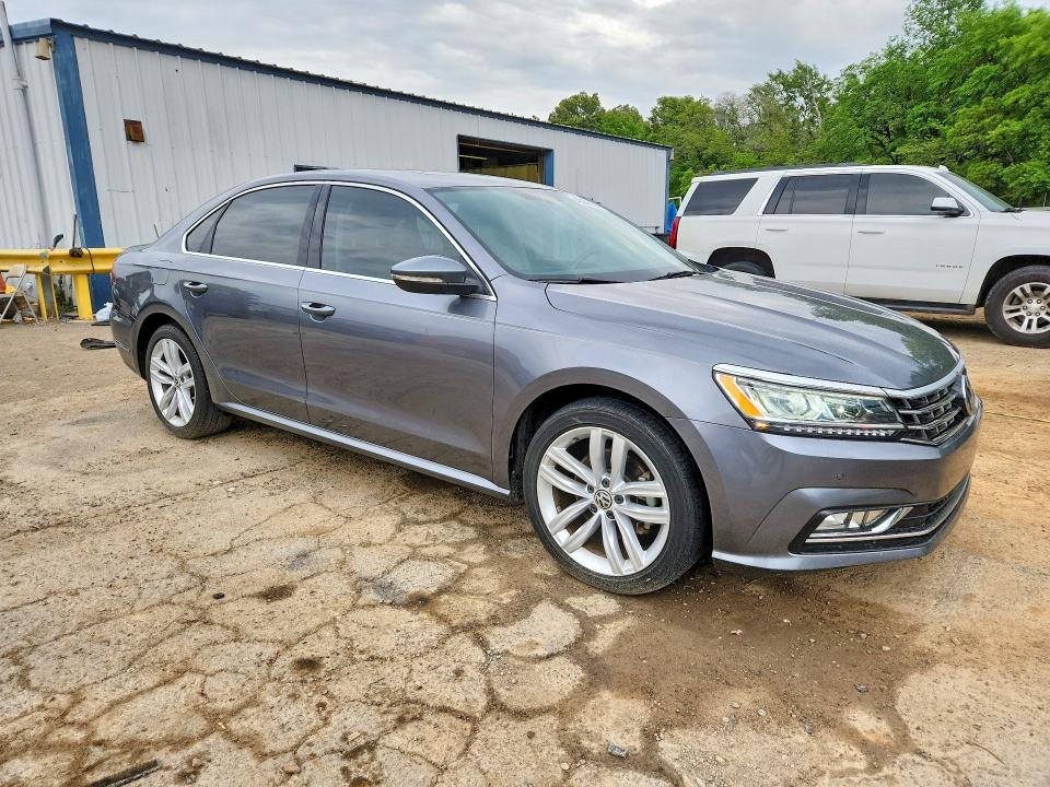 Aukcja sprzedaży 2018 Volkswagen Passat, vin: 1VWBA7A30JC013108, numer aukcji: 48240956