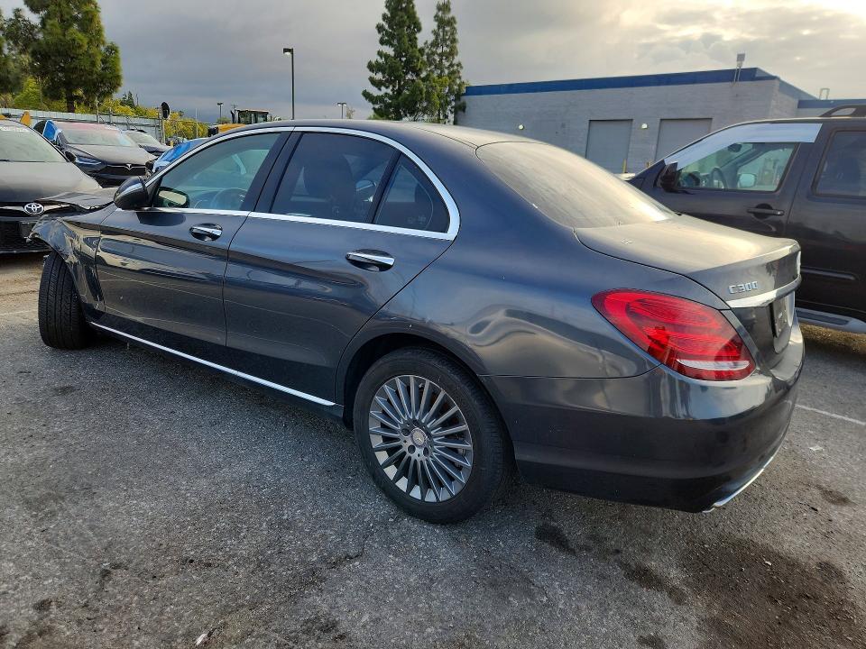 51377576 :رقم المزاد ، 55SWF4KB1FU027733 vin ، 2015 Mercedes-benz C مزاد بيع