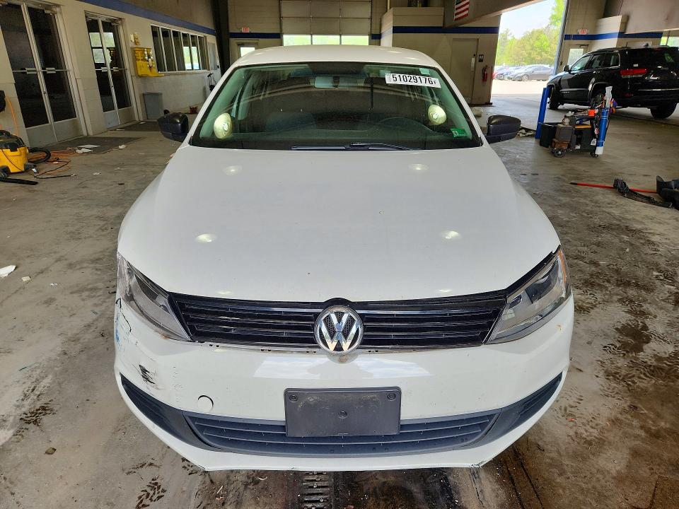 51029176 :رقم المزاد ، 3VW2K7AJ4DM233642 vin ، 2013 Volkswagen Jetta مزاد بيع