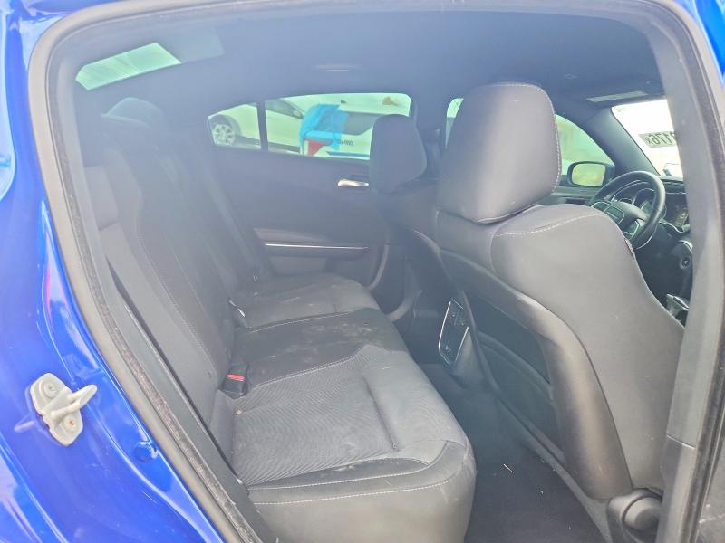 49423176 :رقم المزاد ، 2C3CDXHG1JH201158 vin ، 2018 Dodge Charger مزاد بيع