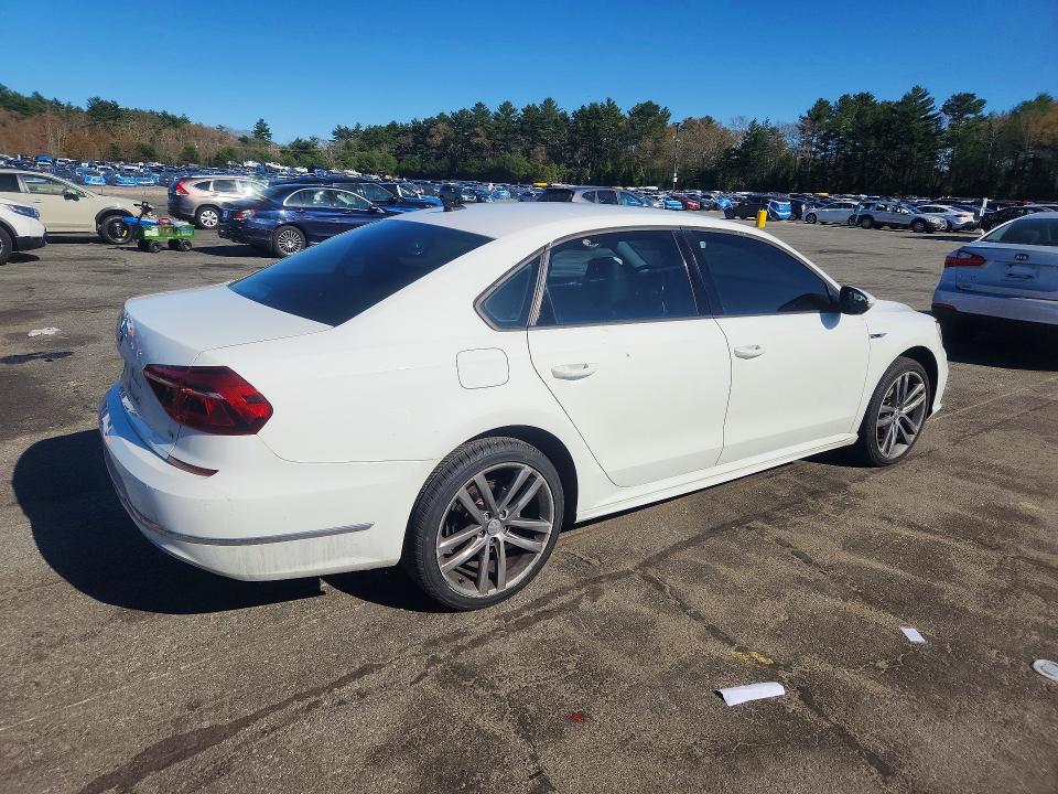 51098106 :رقم المزاد ، 1VWAA7A31JC032312 vin ، 2018 Volkswagen Passat مزاد بيع