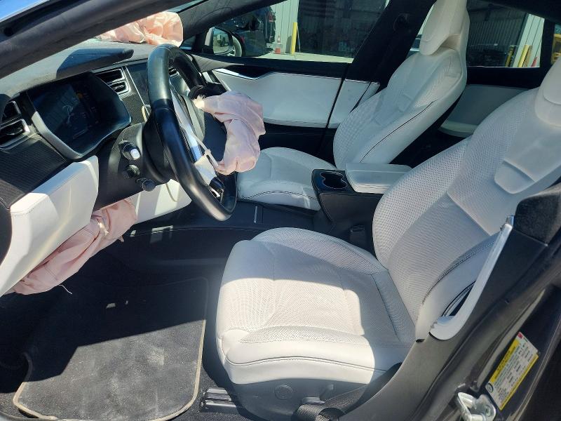 Продаж на аукціоні авто 2017 Tesla Model S, vin: 5YJSA1E17HF184590, номер лоту: 50063816