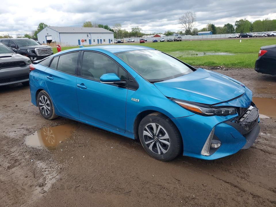 2017 Toyota Prius Prime მანქანა იყიდება აუქციონზე, vin: JTDKARFP8H3044420, აუქციონის ნომერი: 51830426