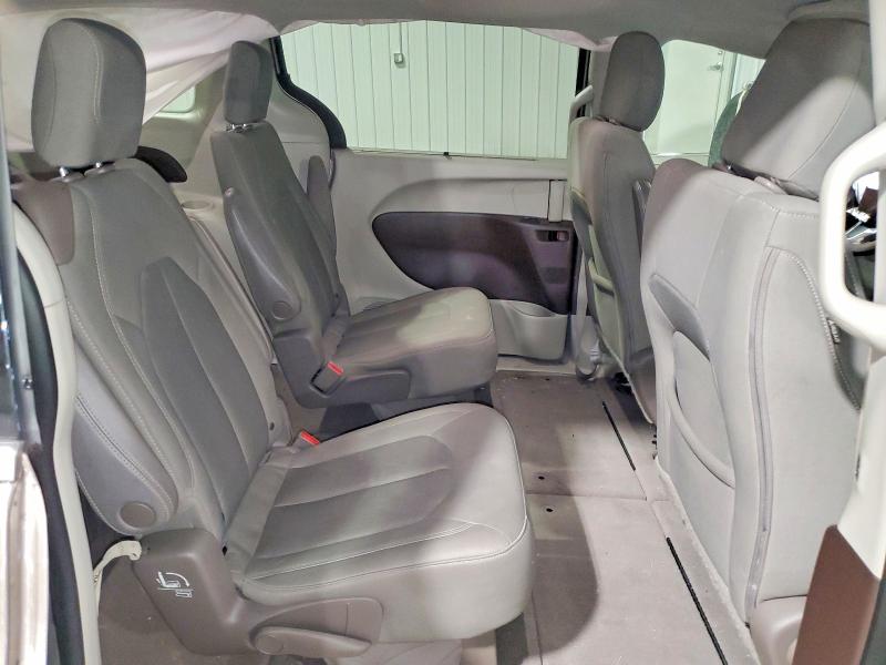 49841016 :رقم المزاد ، 2C4RC1FG0JR112393 vin ، 2018 Chrysler Pacifica مزاد بيع