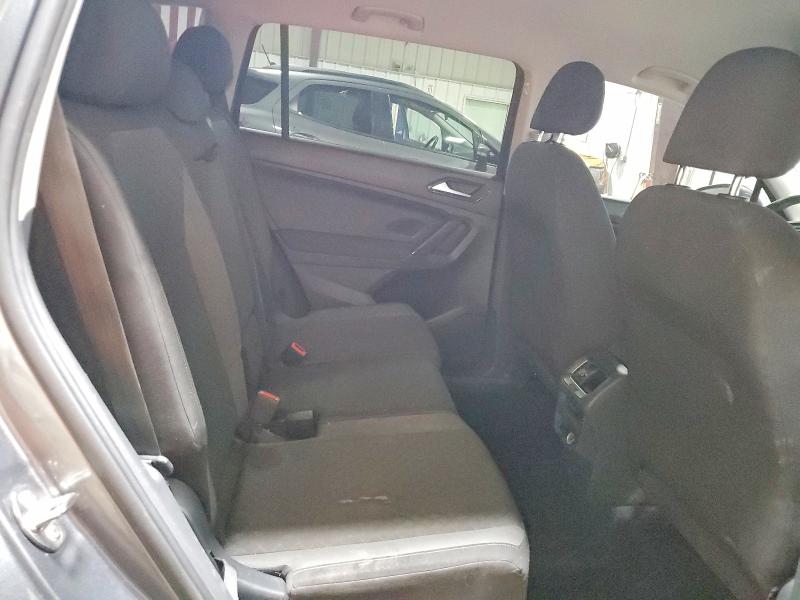 Продаж на аукціоні авто 2018 Volkswagen Tiguan, vin: 3VV0B7AX9JM080624, номер лоту: 49244866