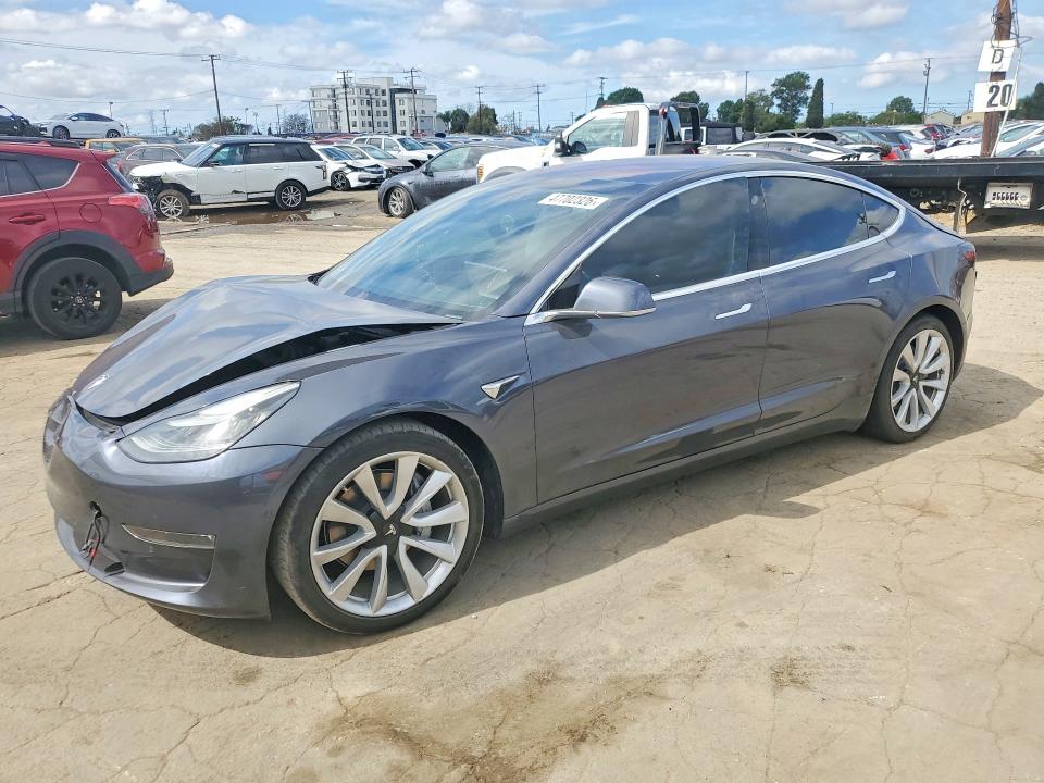 2018 Tesla Model 3 მანქანა იყიდება აუქციონზე, vin: 5YJ3E1EB7JF185262, აუქციონის ნომერი: 47702326