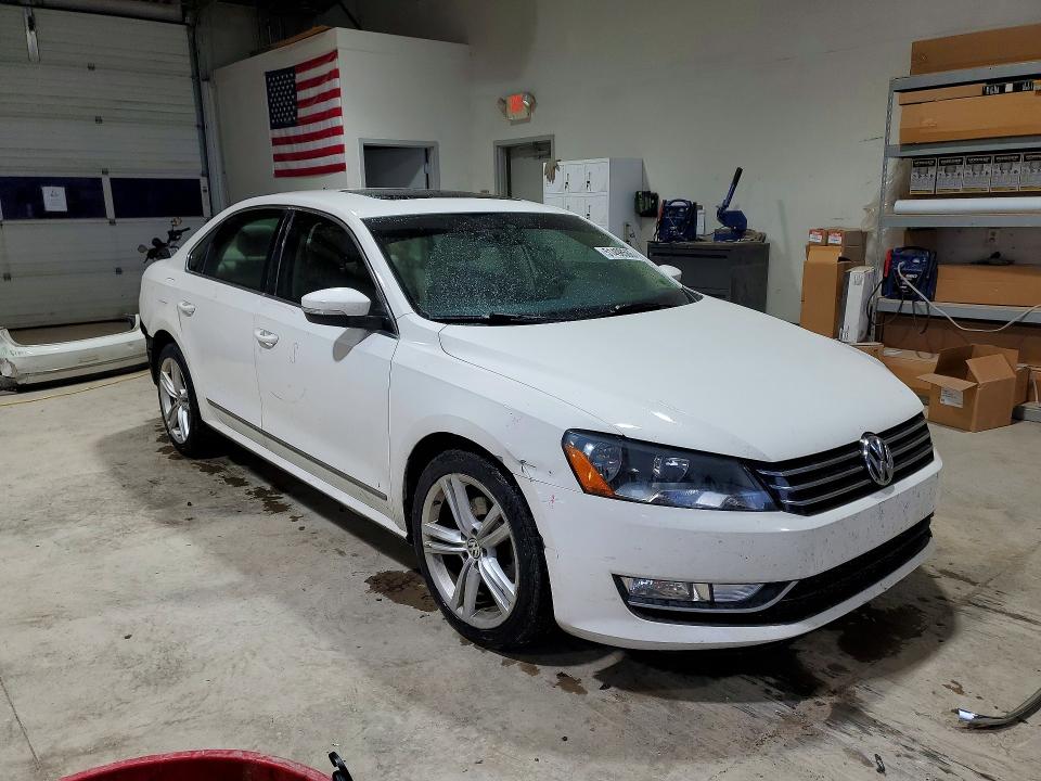 Aukcja sprzedaży 2015 Volkswagen Passat, vin: 1VWBS7A30FC028762, numer aukcji: 51498566