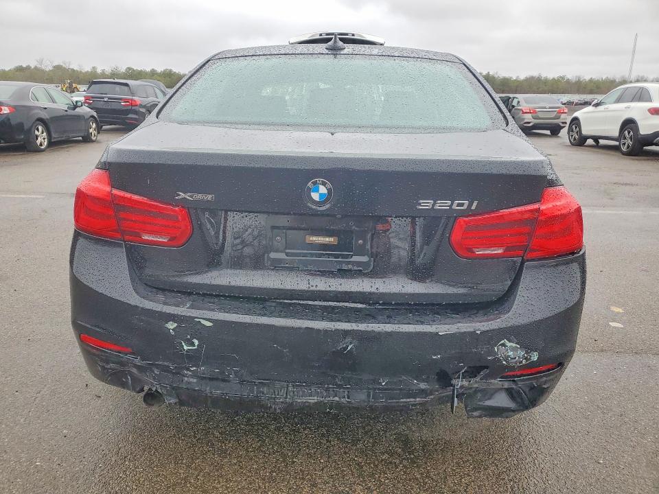 2018 Bmw 320 მანქანა იყიდება აუქციონზე, vin: WBA8A3C5XJA492229, აუქციონის ნომერი: 48453986