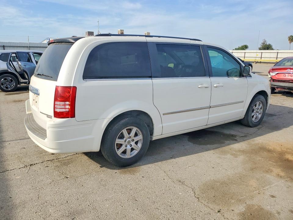 Продажа на аукционе авто 2010 Chrysler Town & Country, vin: 2A4RR5D18AR266090, номер лота: 49050396