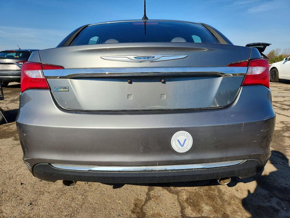 49779116 :رقم المزاد ، 1C3CCBBG9DN731940 vin ، 2013 Chrysler 200 مزاد بيع