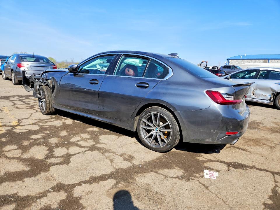 49602956 :رقم المزاد ، 3MW5R7J08N8C36327 vin ، 2022 Bmw 330xi مزاد بيع
