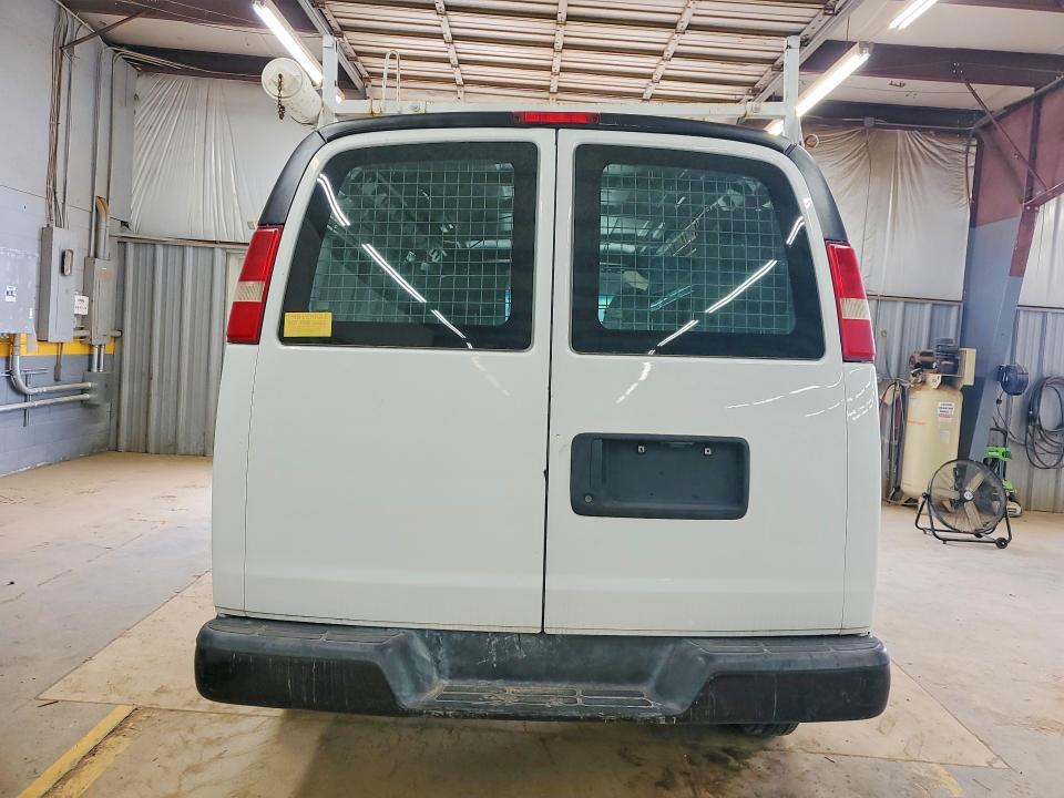 2015 Chev Express G2500 მანქანა იყიდება აუქციონზე, vin: 1GCWGFCF1F1113824, აუქციონის ნომერი: 50583556