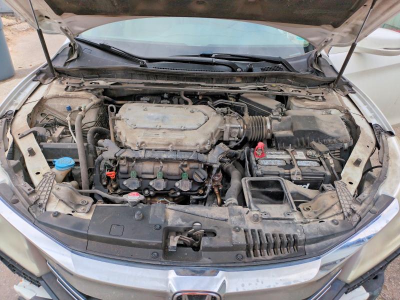 49783046 :رقم المزاد ، 1HGCR3F85GA014452 vin ، 2016 Honda Accord مزاد بيع