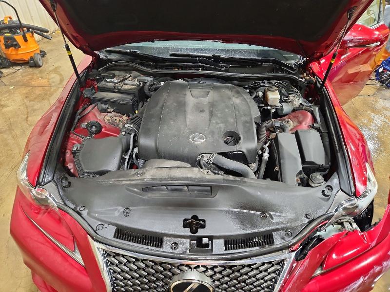 51298656 :رقم المزاد ، JTHCF1D28F5018124 vin ، 2015 Lexus Is مزاد بيع