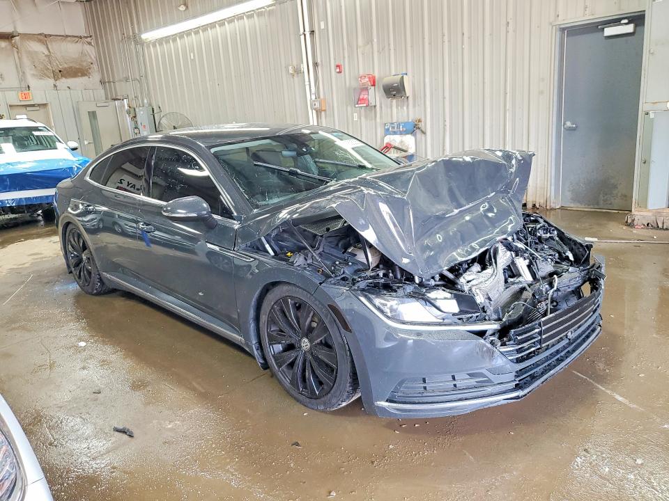 2020 Volkswagen Arteon მანქანა იყიდება აუქციონზე, vin: WVWBR7AN6LE015210, აუქციონის ნომერი: 46780536