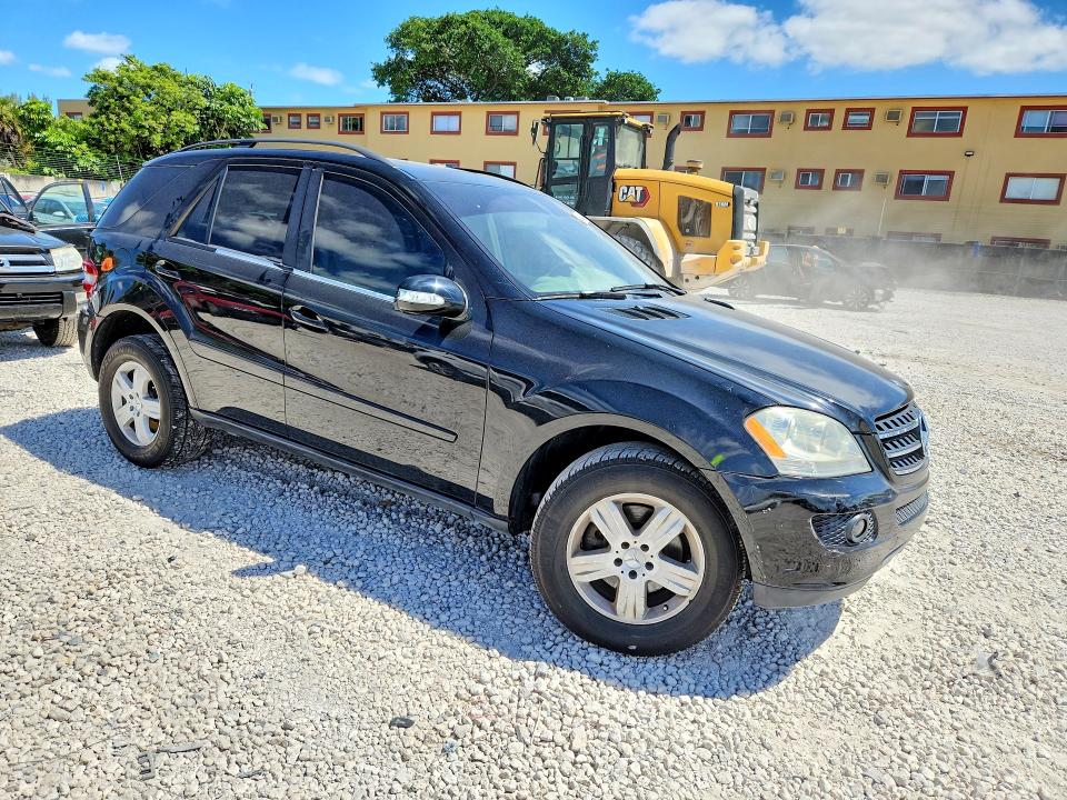 49944896 :رقم المزاد ، 4JGBB86E17A161168 vin ، 2007 Mercedes-benz Ml مزاد بيع