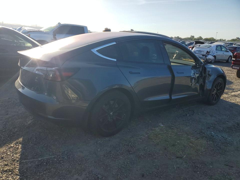 Продажа на аукционе авто 2017 Tesla Model 3, vin: 5YJ3E1EA9HF002218, номер лота: 50130856