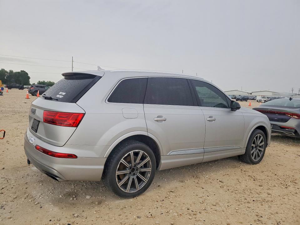 2018 Audi Q7 მანქანა იყიდება აუქციონზე, vin: WA1VAAF78JD048119, აუქციონის ნომერი: 50333146
