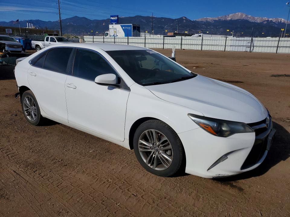 2017 Toyota Camry მანქანა იყიდება აუქციონზე, vin: 4T1BF1FK2HU623285, აუქციონის ნომერი: 49137516