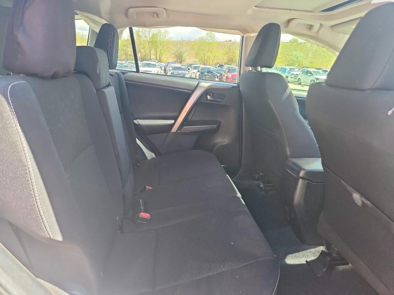 51275636 :رقم المزاد ، JTMRFREV5JJ211172 vin ، 2018 Toyota Rav4 مزاد بيع