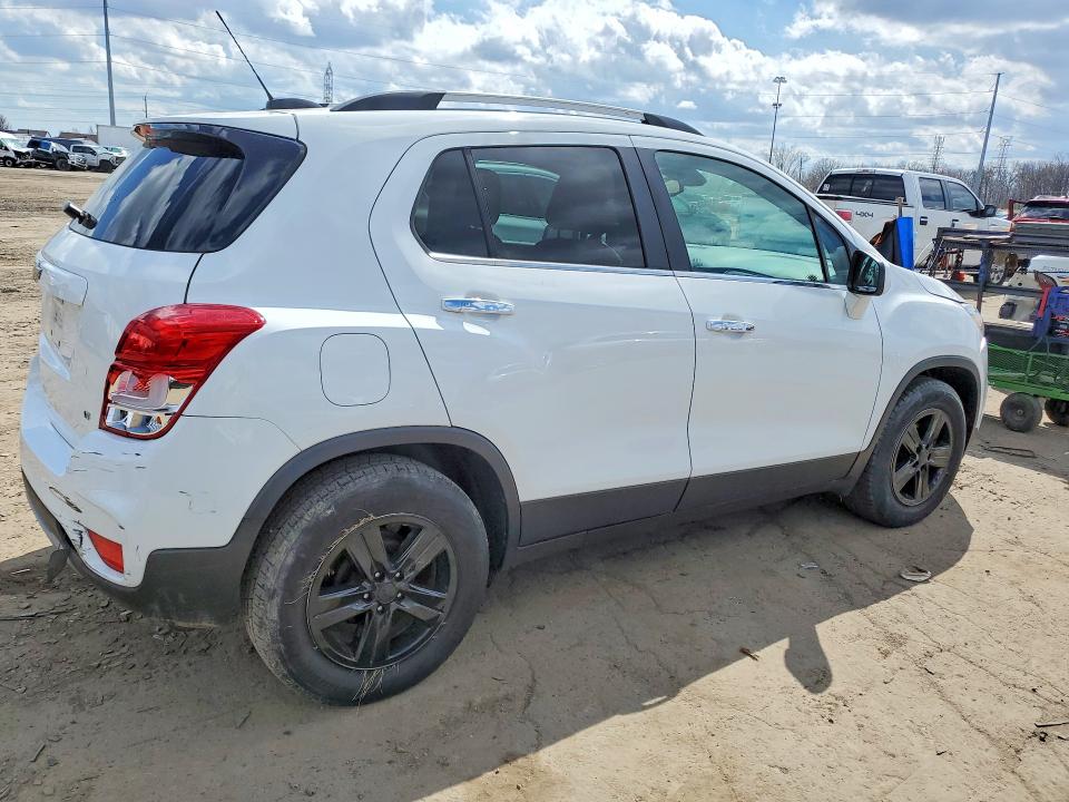 49718106 :رقم المزاد ، KL7CJLSB1JB580677 vin ، 2018 Chevrolet Trax مزاد بيع