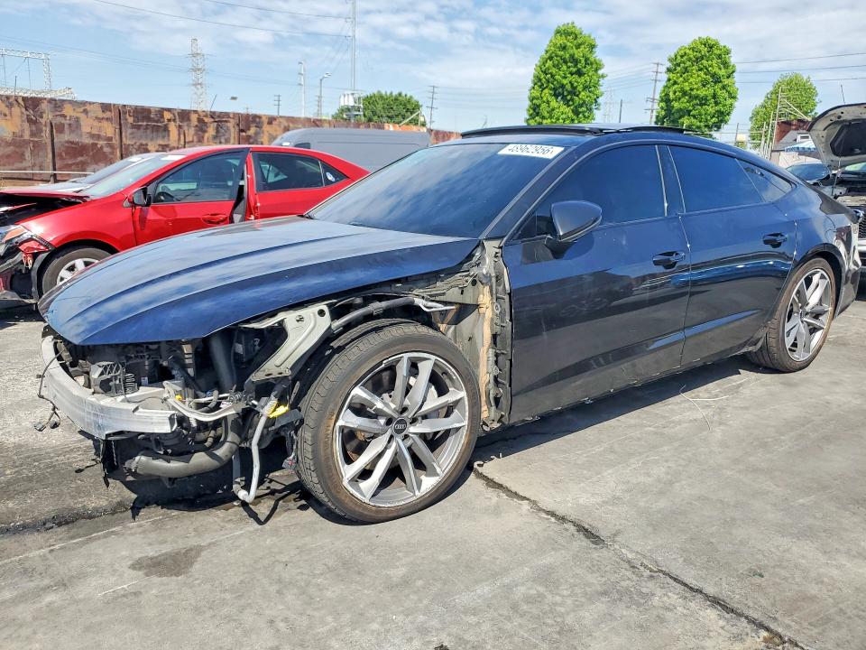 48962956 :رقم المزاد ، WAUU2AF25MN045449 vin ، 2021 Audi A7 مزاد بيع