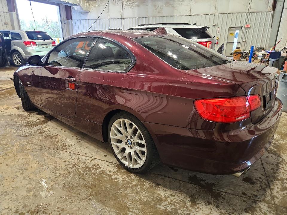 51496686 :رقم المزاد ، WBAWV5C53AP082084 vin ، 2010 Bmw 328 مزاد بيع