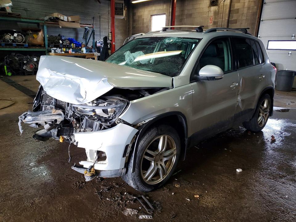 Auction sale of the 2012 Volkswagen Tiguan, vin: WVGBV7AX2CW599043, lot number: 49391216