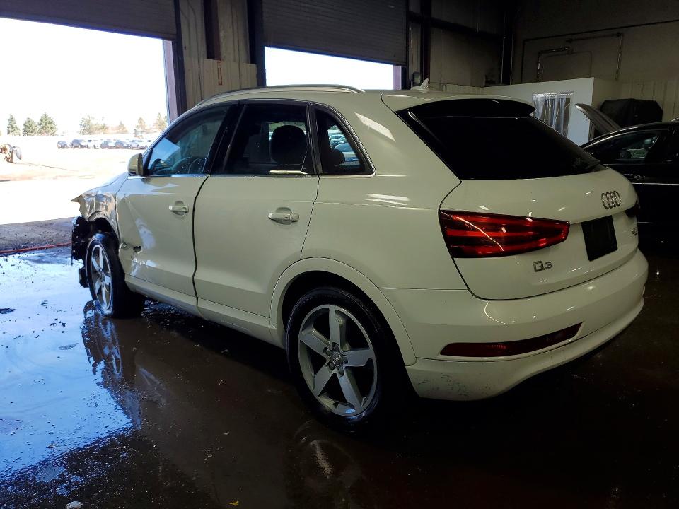 49438236 :رقم المزاد ، WA1EFCFS0FR003042 vin ، 2015 Audi Q3 مزاد بيع