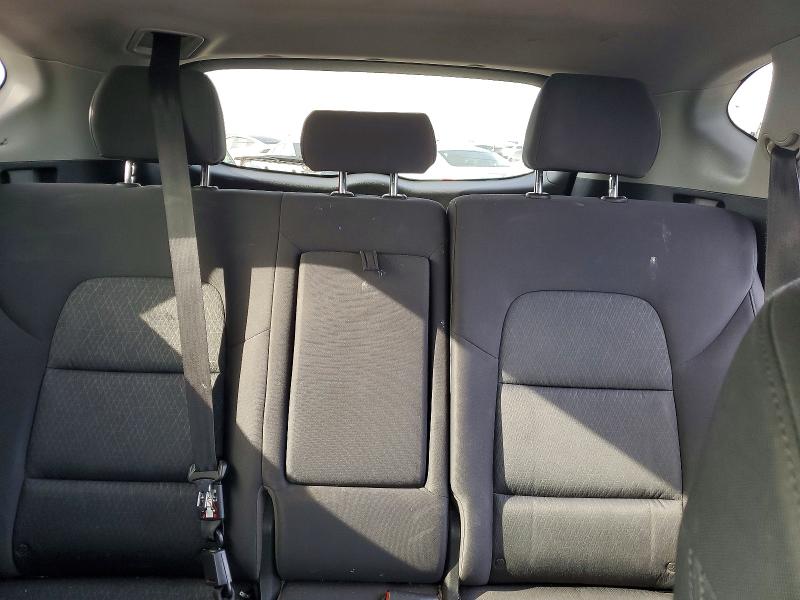 2017 Hyundai Tucson მანქანა იყიდება აუქციონზე, vin: KM8J33A27HU570428, აუქციონის ნომერი: 51164496