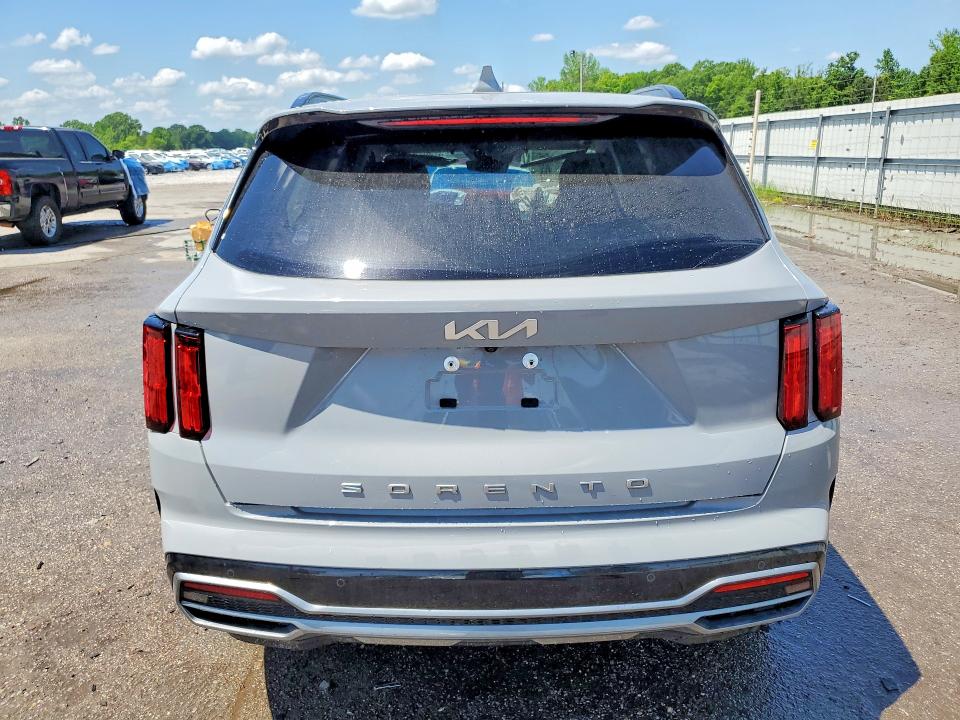 50257536 :رقم المزاد ، 5XYRK4LF7NG133932 vin ، 2022 Kia Sorento مزاد بيع