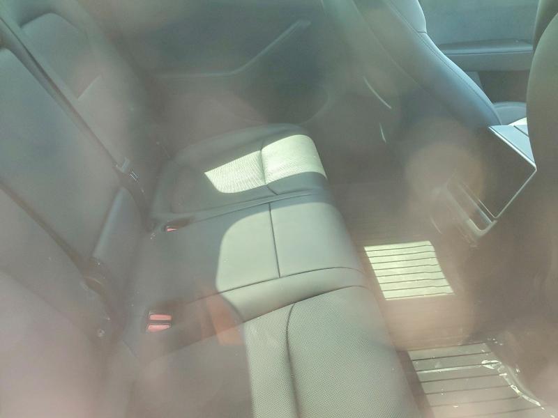 50958026 :رقم المزاد ، 7SAYGDED2TF421843 vin ، 2026 Tesla Model Y مزاد بيع