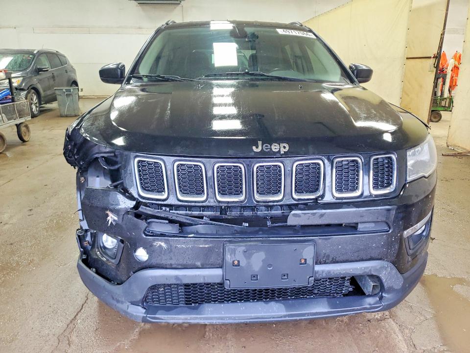 2017 Jeep Compass მანქანა იყიდება აუქციონზე, vin: 3C4NJDBB8HT687901, აუქციონის ნომერი: 49717066
