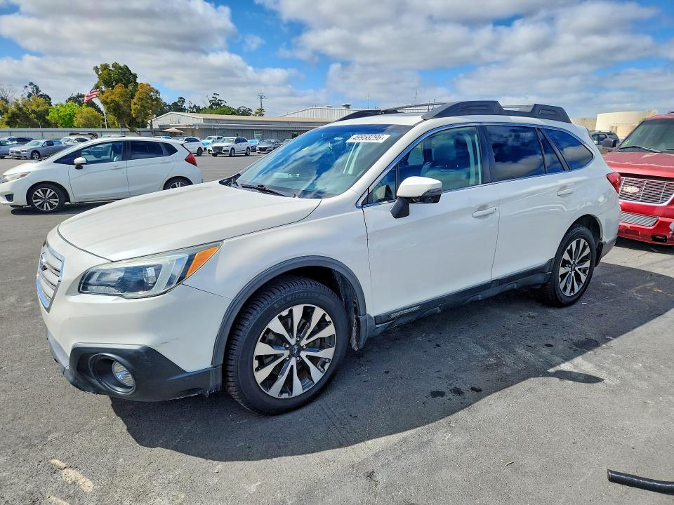 Продаж на аукціоні авто 2015 Subaru Outback, vin: 4S4BSENCXF3306872, номер лоту: 49958296