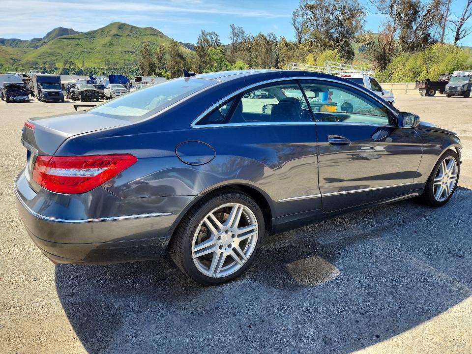 Продажа на аукционе авто 2010 Mercedes-benz E, vin: WDDKJ5GB9AF011125, номер лота: 51026716