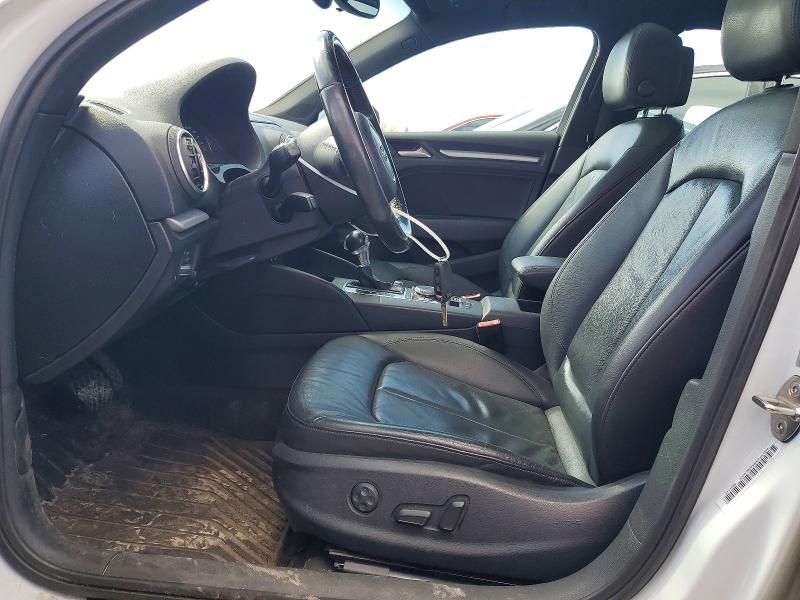 48169756 :رقم المزاد ، WAUBFGFF1F1103553 vin ، 2015 Audi A3 مزاد بيع