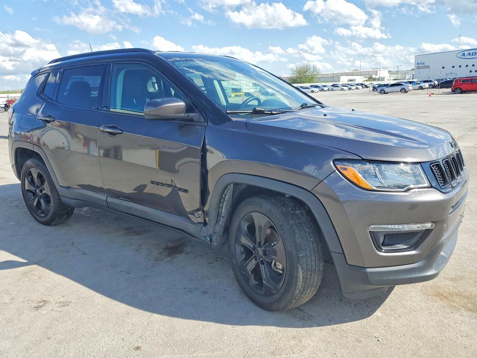 2018 Jeep Compass მანქანა იყიდება აუქციონზე, vin: 3C4NJDBB8JT299184, აუქციონის ნომერი: 45971496