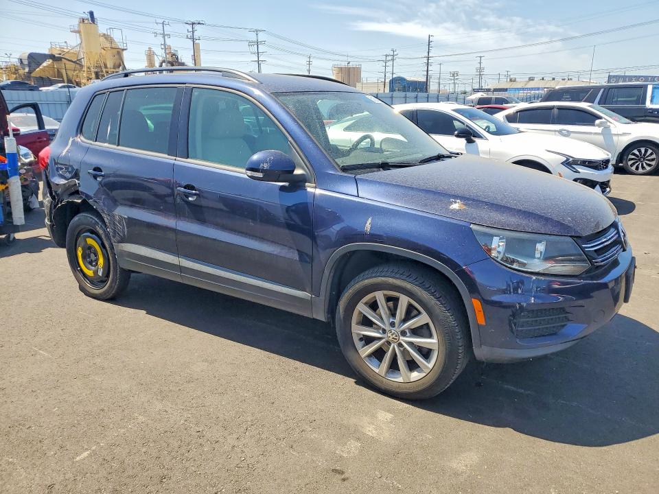 2015 Volkswagen Tiguan მანქანა იყიდება აუქციონზე, vin: WVGAV7AX2FW597504, აუქციონის ნომერი: 51684636