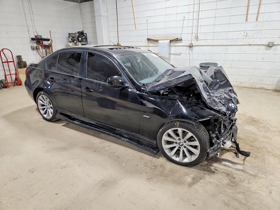 51834796 :رقم المزاد ، WBAPH5G59BNM81312 vin ، 2011 Bmw 328 مزاد بيع