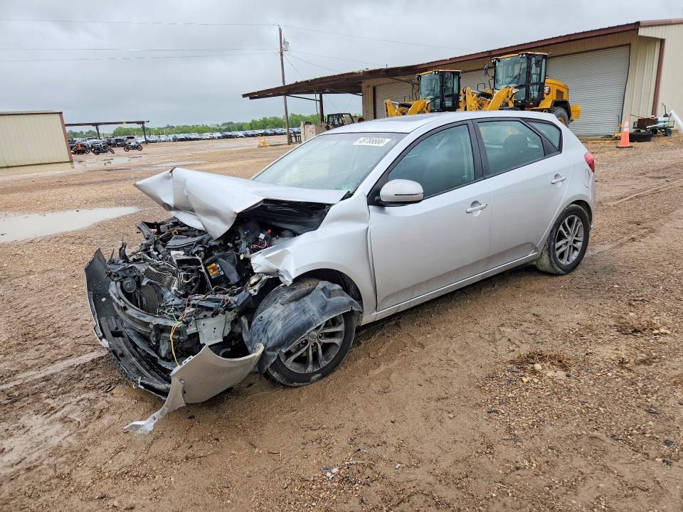 2011 Kia Forte მანქანა იყიდება აუქციონზე, vin: KNAFU5A26B5350909, აუქციონის ნომერი: 49786666