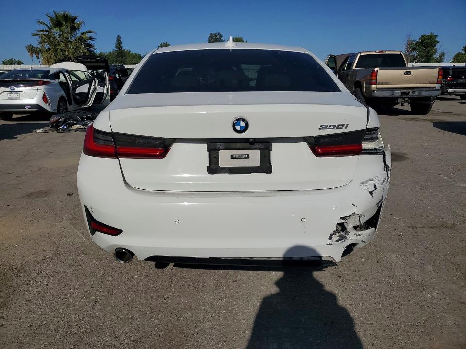 50158596 :رقم المزاد ، 3MW5R1J06M8B63566 vin ، 2021 Bmw 330i مزاد بيع