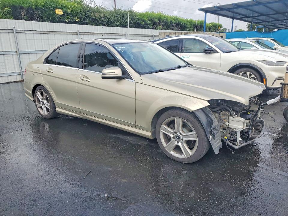 2011 Mercedes-benz C მანქანა იყიდება აუქციონზე, vin: WDDGF5EBXBA458362, აუქციონის ნომერი: 50647016