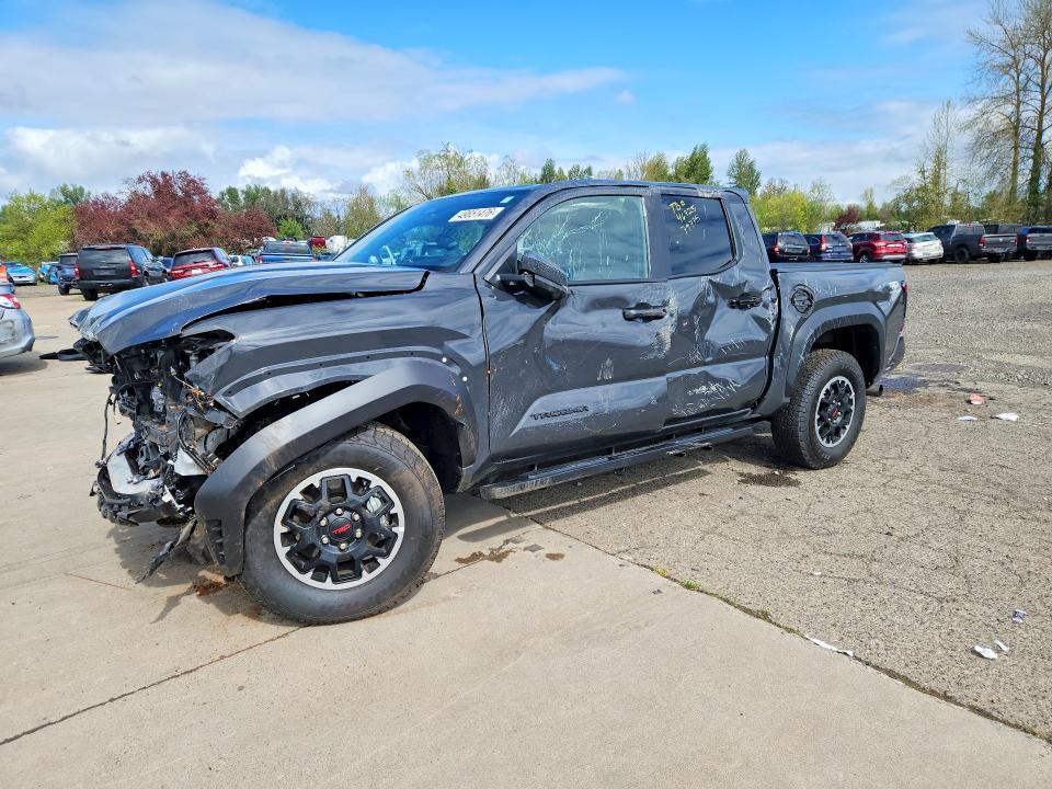 49651476 :رقم المزاد ، 3TMLB5JN5SM092639 vin ، 2025 Toyota Tacoma مزاد بيع