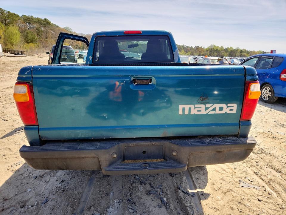 2004 Mazda B2300 მანქანა იყიდება აუქციონზე, vin: 4F4YR12D64TM03586, აუქციონის ნომერი: 49175646